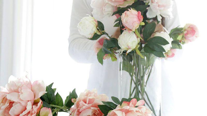 Kỹ thuật cắm hoa tươi để giữ được vẻ đẹp lâu dài