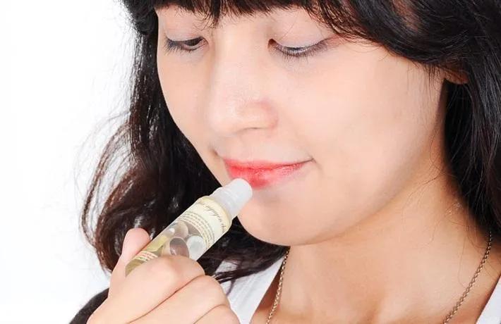 10 công dụng tuyệt vời của dầu dừa trong hành trình làm đẹp tự nhiên