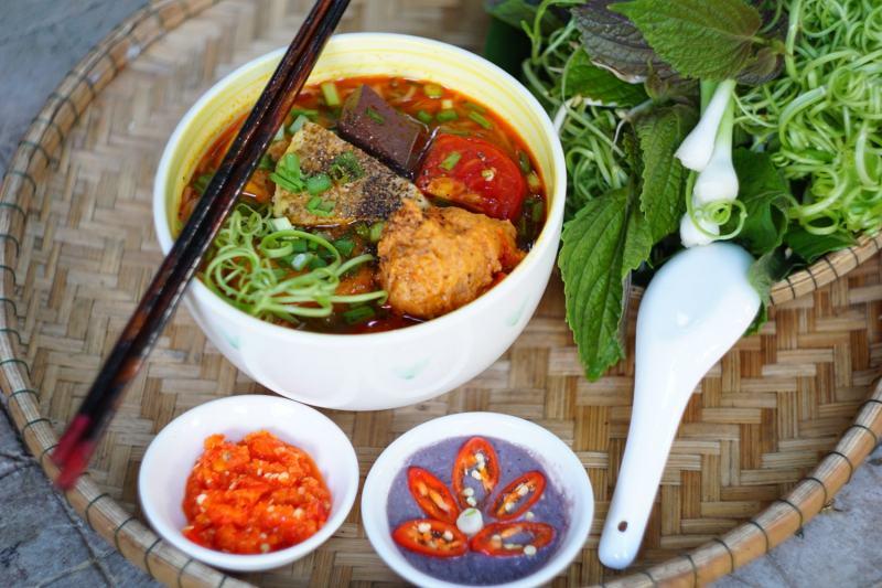 9 Địa điểm ăn vặt nổi bật không thể bỏ qua tại TP. Huế, Thừa Thiên Huế
