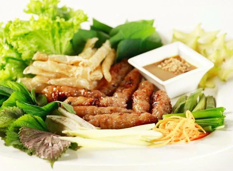 Top 6 địa chỉ nem nướng ngon nhất Quận 1, TP. HCM