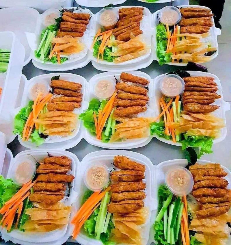 Top 10 Quán Ăn Vặt Đáng Thử Nhất Tại TP. Uông Bí, Quảng Ninh
