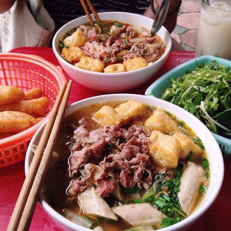 7 Quán ăn đặc sắc trên đường Nguyễn Khoa Chiêm, Huế