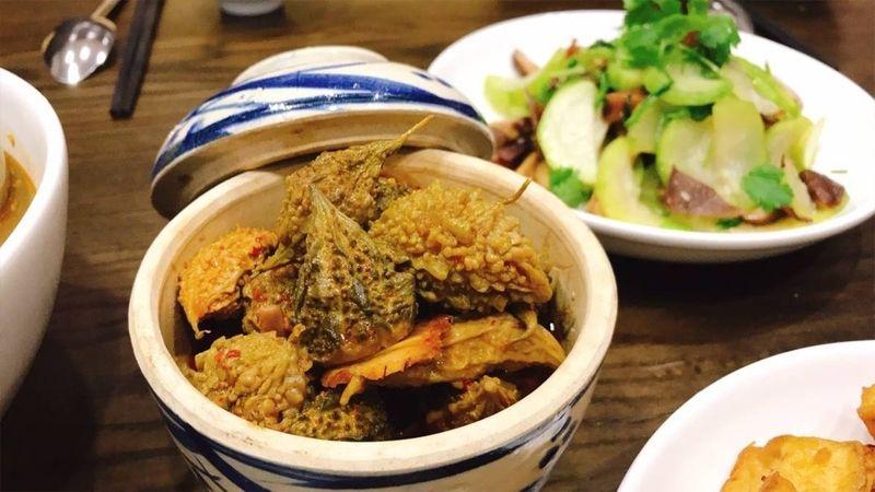 Khổ qua rừng kho là món ăn độc đáo, dễ thực hiện nhưng lại mang đến hương vị khó cưỡng mà bạn có thể tự tay chế biến ngay tại nhà.