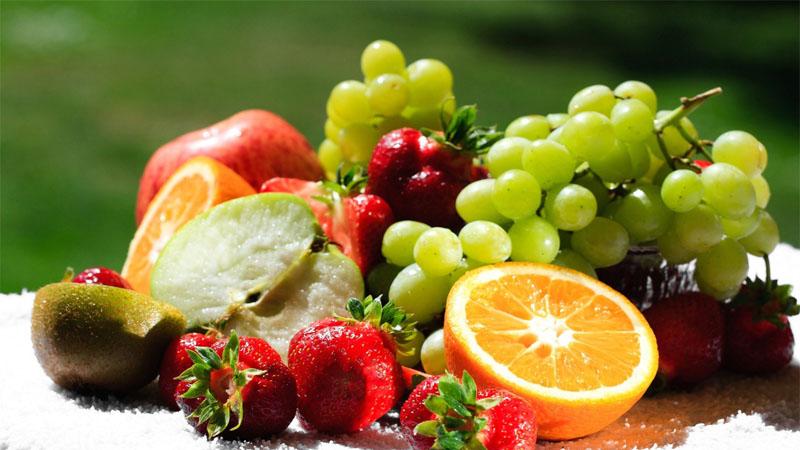 Thói quen ăn trái cây ngay sau bữa ăn tưởng là tốt nhưng lại tiềm ẩn nhiều nguy hại không ngờ