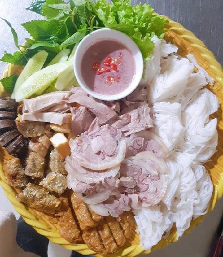 Khám Phá 9 Quán Ăn Vặt Ngon, Giá Rẻ Tại TP. Vinh, Nghệ An