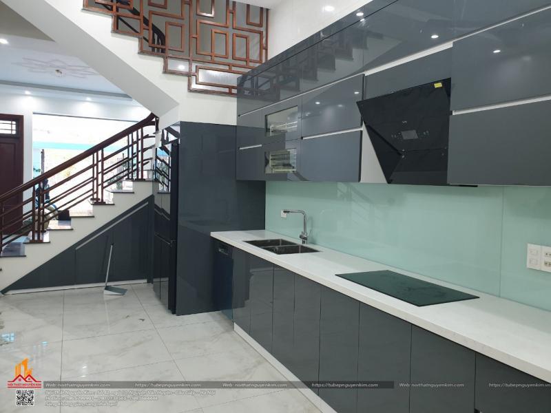 Top 10 địa chỉ thiết kế và thi công tủ bếp acrylic chất lượng hàng đầu tại Hà Nội