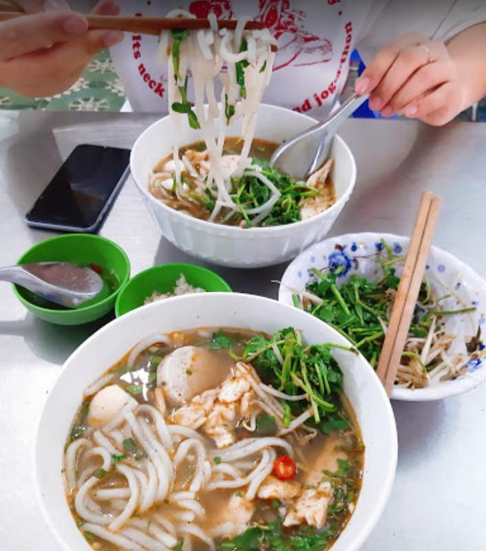 Khám Phá 8 Quán Bánh Canh Cá Lóc Ngon Nhất Tại Vũng Tàu