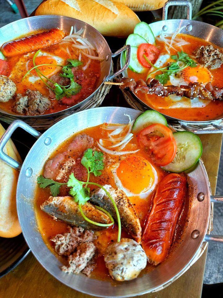 Top 10 Quán bánh mì ốp la ngon nhất ở Huế