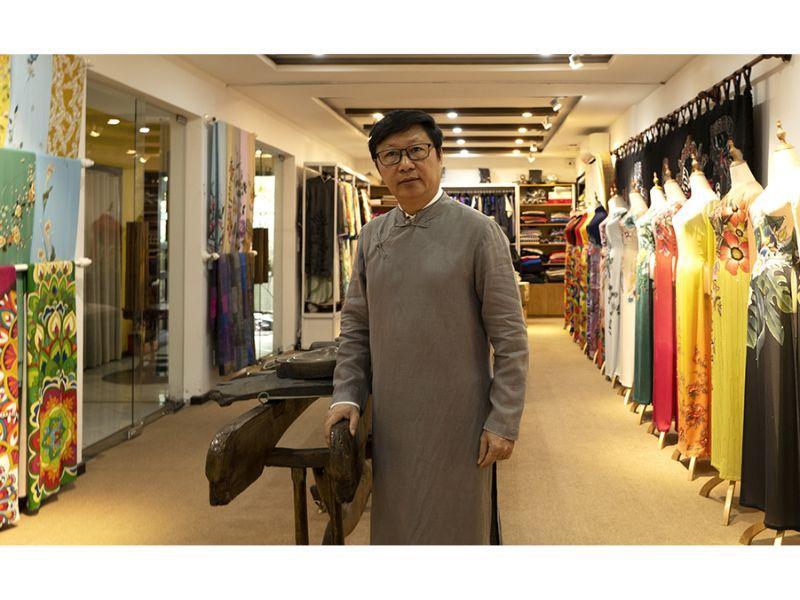 Top 7 Nhà thiết kế áo dài nổi bật nhất Việt Nam