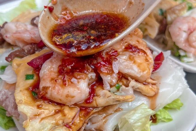 Danh sách 10 quán bánh cuốn ngon nhất tại Quận 11, TP. HCM mà bạn không thể bỏ lỡ.