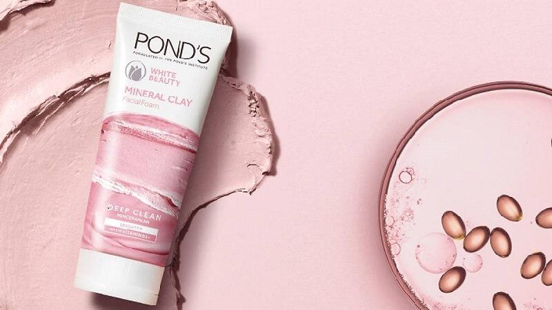 Khám phá nước tẩy trang POND'S Vitamin Micellar Water không cồn giúp dưỡng sáng da hoàn hảo.