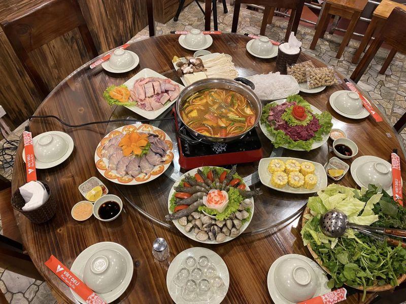 Khám Phá 12 Địa Điểm Ăn Lẩu Cá Tầm Ngon Nhất tại Sapa, Lào Cai