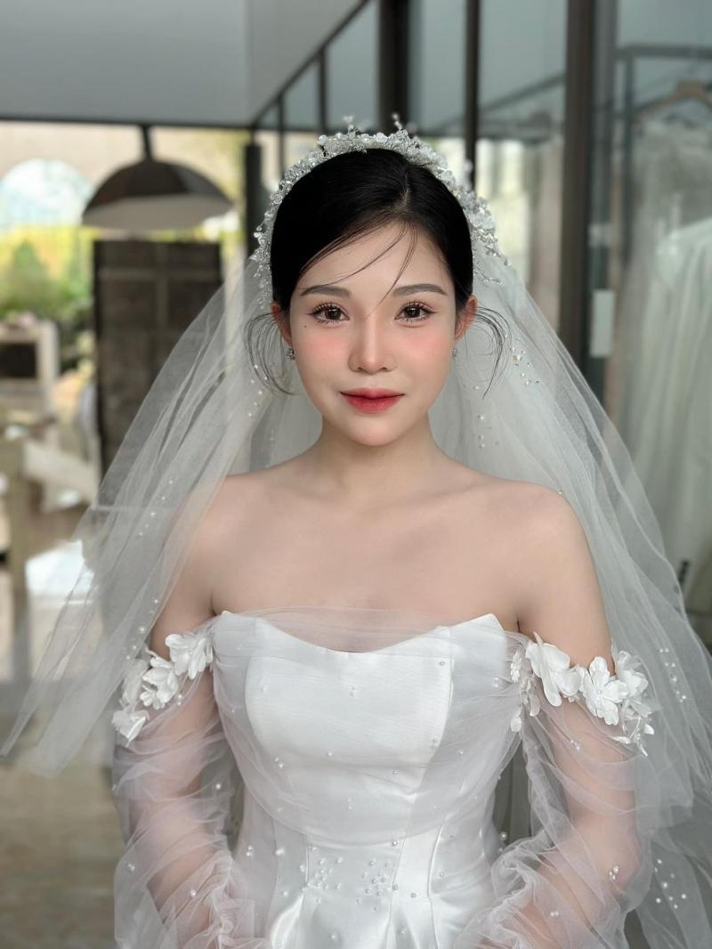 Top 10 Tiệm trang điểm cô dâu đẹp nhất tại tỉnh Hòa Bình
