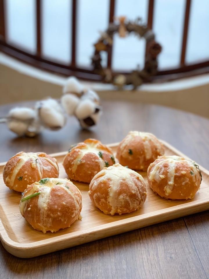 Top 13 địa chỉ bán bánh mì bơ tỏi phô mai ngon tại Cần Thơ