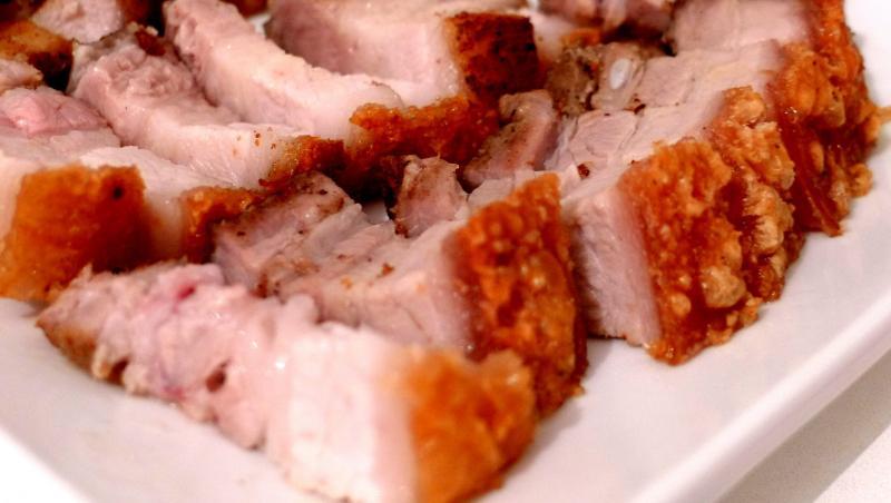 Top 7 địa chỉ bán heo quay và bánh hỏi heo quay ngon nhất tại TP. Thủ Đức, TP. HCM