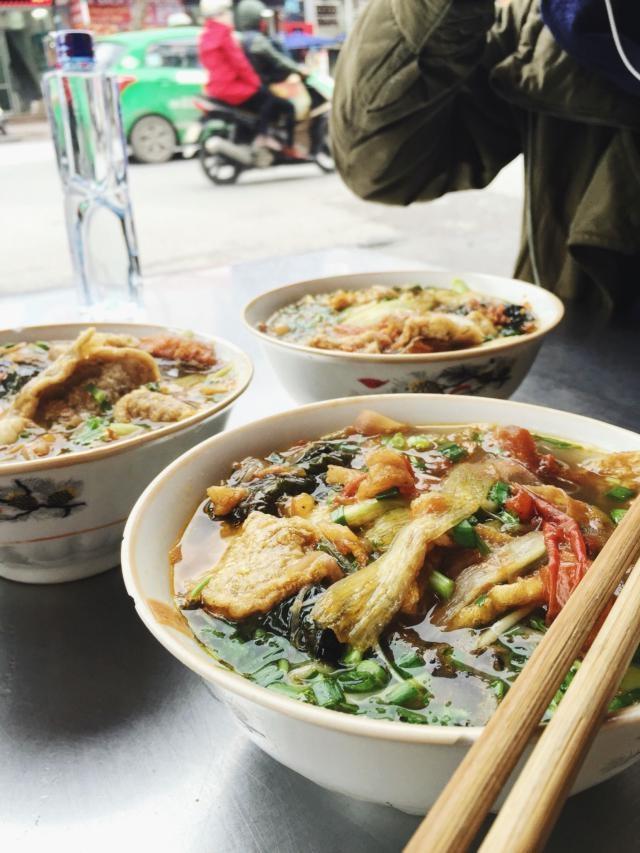 Top 11 quán ăn vặt ngon nhất phố Ngọc Lâm, Hà Nội