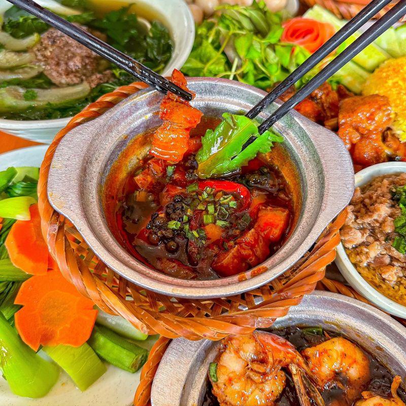 Top 11 Quán Ăn Gia Đình Ngon và Nổi Tiếng Nhất Tại Quận Tân Bình, TP. HCM