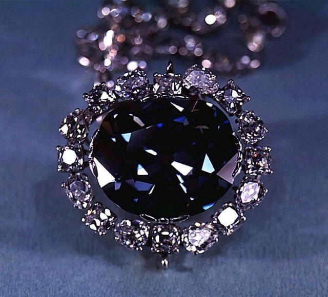 Top 10 Viên Kim Cương Đắt Giá Nhất Thế Giới