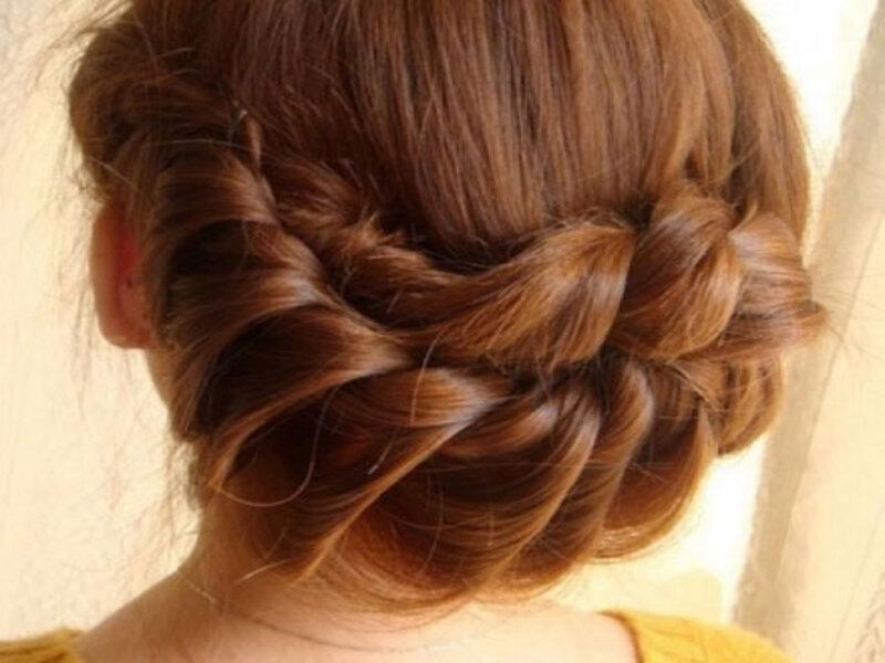 Top 10 kiểu tóc xinh đẹp, dễ thực hiện cho các cô nàng