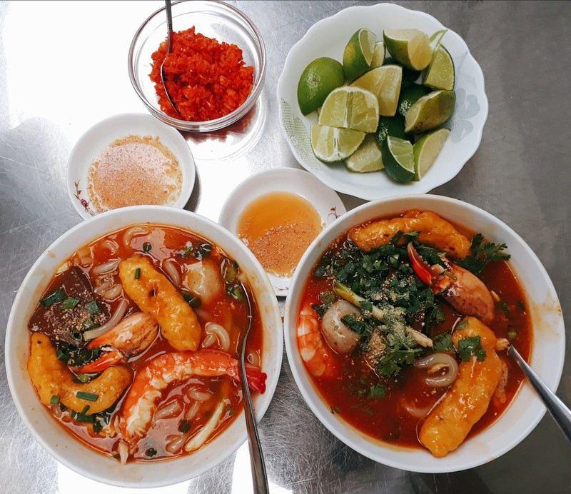 Top 9 Quán Bánh Canh Ngon Nhất Quy Nhơn, Bình Định