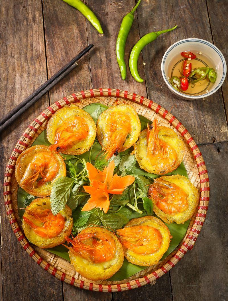 Khám Phá Top 12 Quán ăn vặt ngon nhất ở phố Nguyễn Chí Thanh, Hà Nội