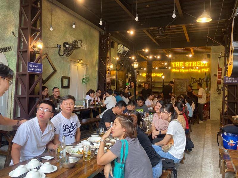 Khám phá 12 quán lẩu bình dân ngon nhất tại Sài Gòn