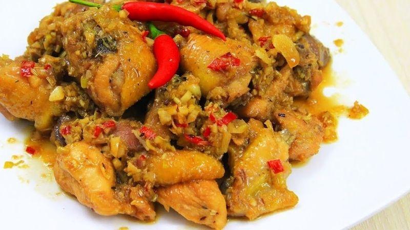 Khám phá 8 quán ăn ngon trên đường Trần Thúc Nhẫn, Huế