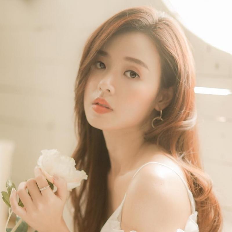Top 10 cô gái xinh đẹp và tài năng nhất Việt Nam