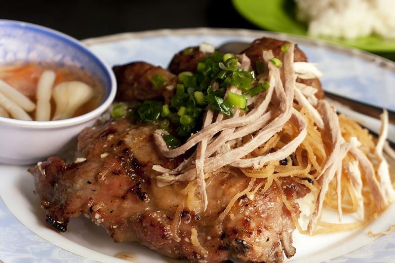 Khám phá 8 quán cơm tấm ngon nhất tại Quận Long Biên, Hà Nội