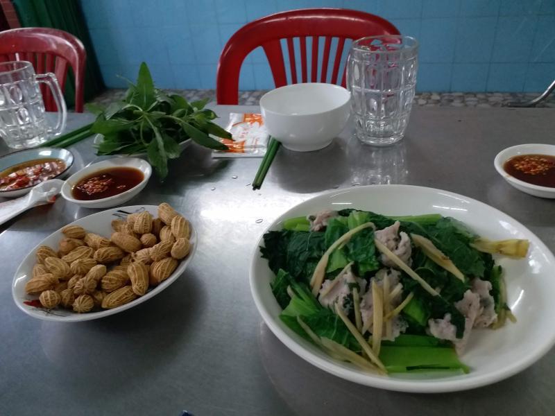 Top 11 Nhà hàng và quán ăn ngon tại đường Hoàng Diệu, TP. HCM