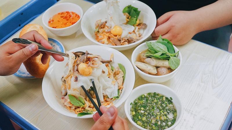 Top 9 Quán bánh ướt lòng gà ngon nhất tại Quận 10, TP. HCM