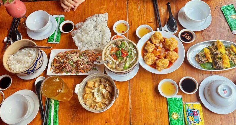 Top 6 Quán Cơm Văn Phòng Được Yêu Thích Nhất Tại Quận 5, TP. HCM