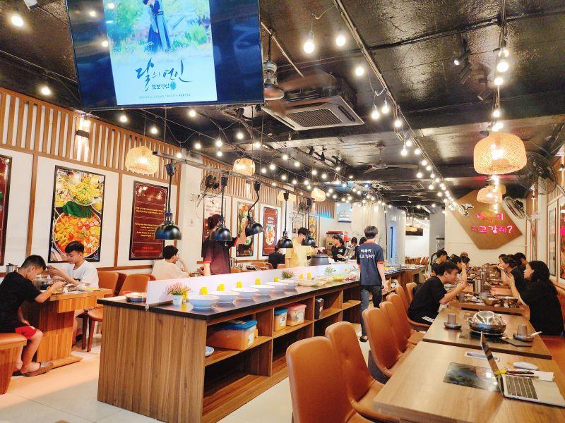 Khám phá 5 quán gà sốt Hàn Quốc ngon nhất Hà Nội