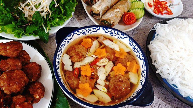 Top 6 Quán Bún Chả Ngon Nhất Quận 1, TP. HCM