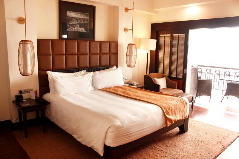 Top 15 khách sạn 5 sao đẳng cấp tại Hà Nội