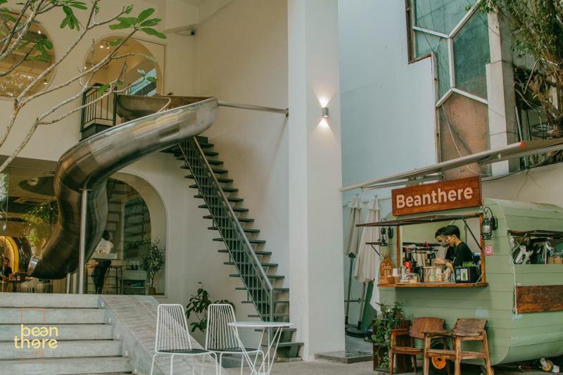 Top 12 quán cà phê tông trắng nổi bật và được yêu thích tại Quận 1, TP. HCM