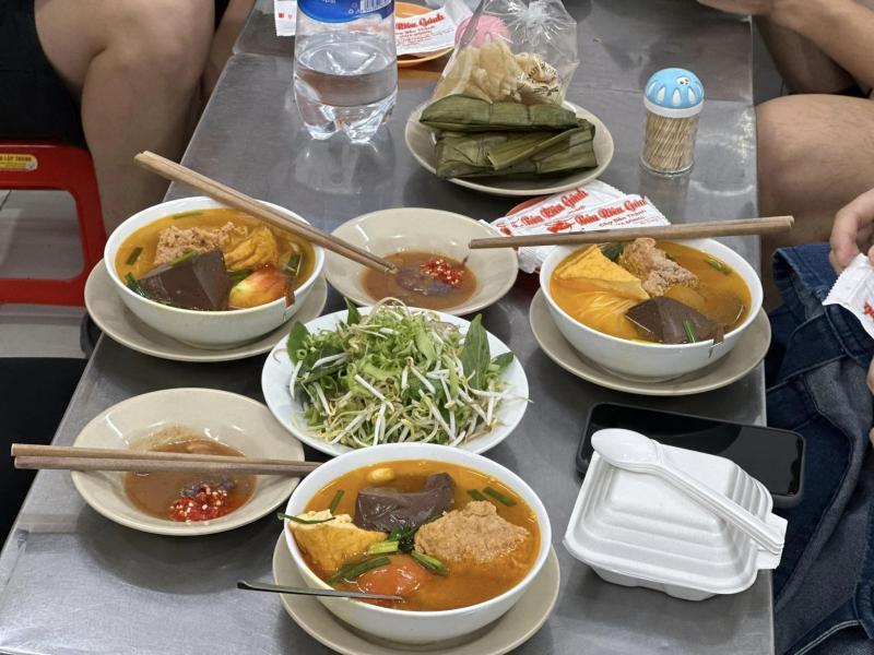 Top 11 Quán Ăn Đầy Kỷ Niệm Tuổi Thơ Của Người Sài Gòn