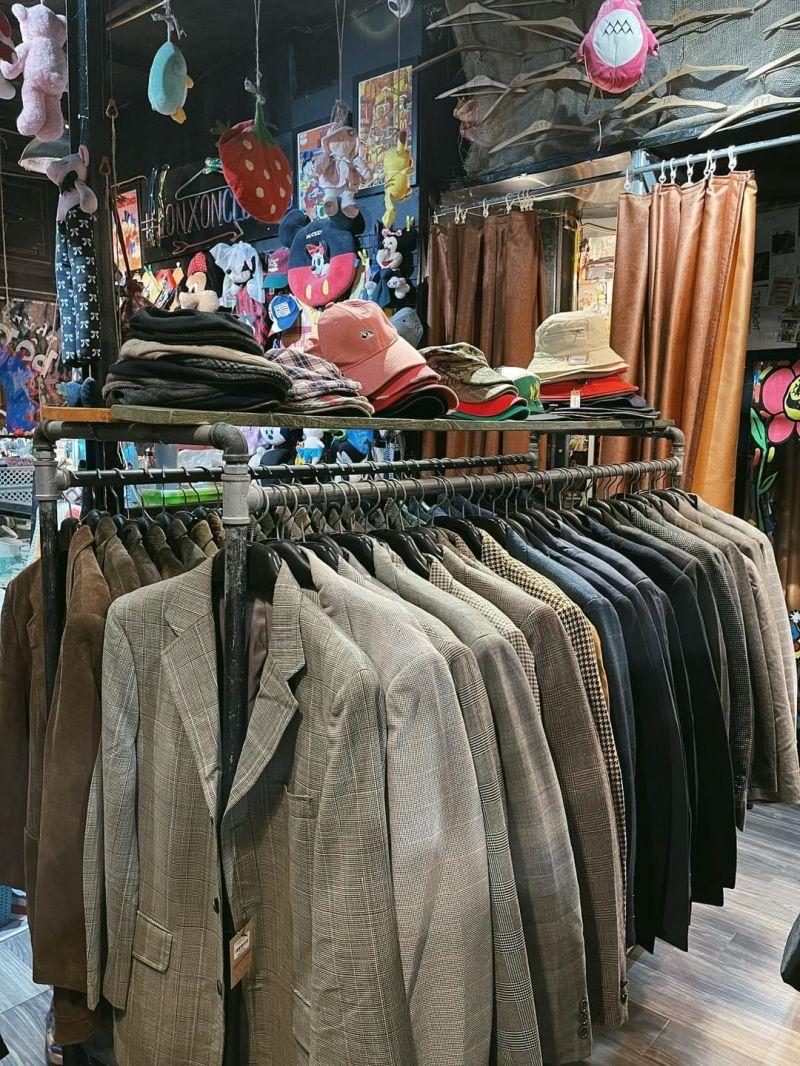 Top 10 cửa hàng bán đồ second-hand đẹp nhất trên Instagram