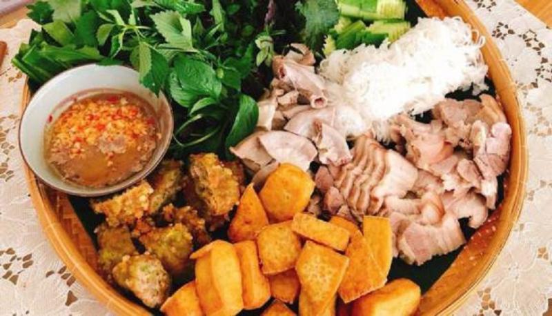 Khám phá 7 quán ăn ngon nổi bật trên đường Phạm Tuấn Tài, Hà Nội