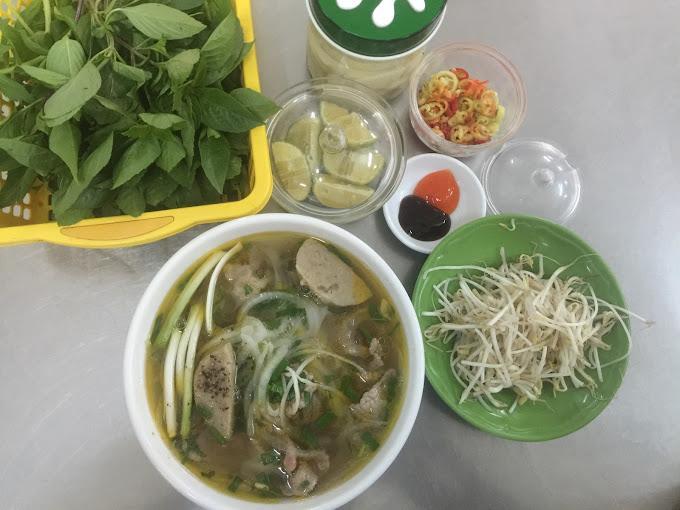 Top 10 địa chỉ ẩm thực hấp dẫn trên đường Lý Tự Trọng, Cần Thơ