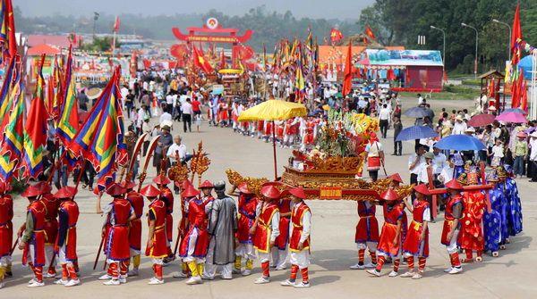 Top 6 bài văn phân tích sâu sắc tác phẩm "Nhìn về vốn văn hóa dân tộc" của Trần Đình Hượu