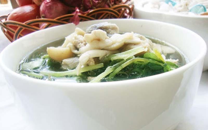Khám phá cách nấu canh rau càng cua thanh mát, giàu dưỡng chất.