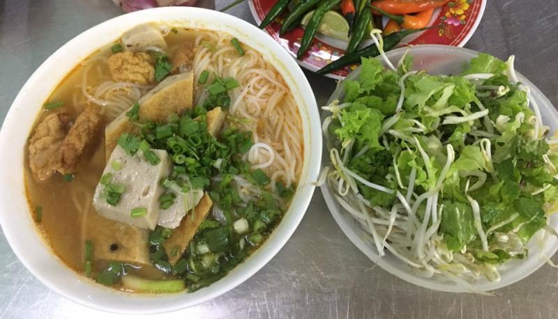 Top 10 Quán bún nước Bình Định nhất định phải thử khi đến Sài Gòn