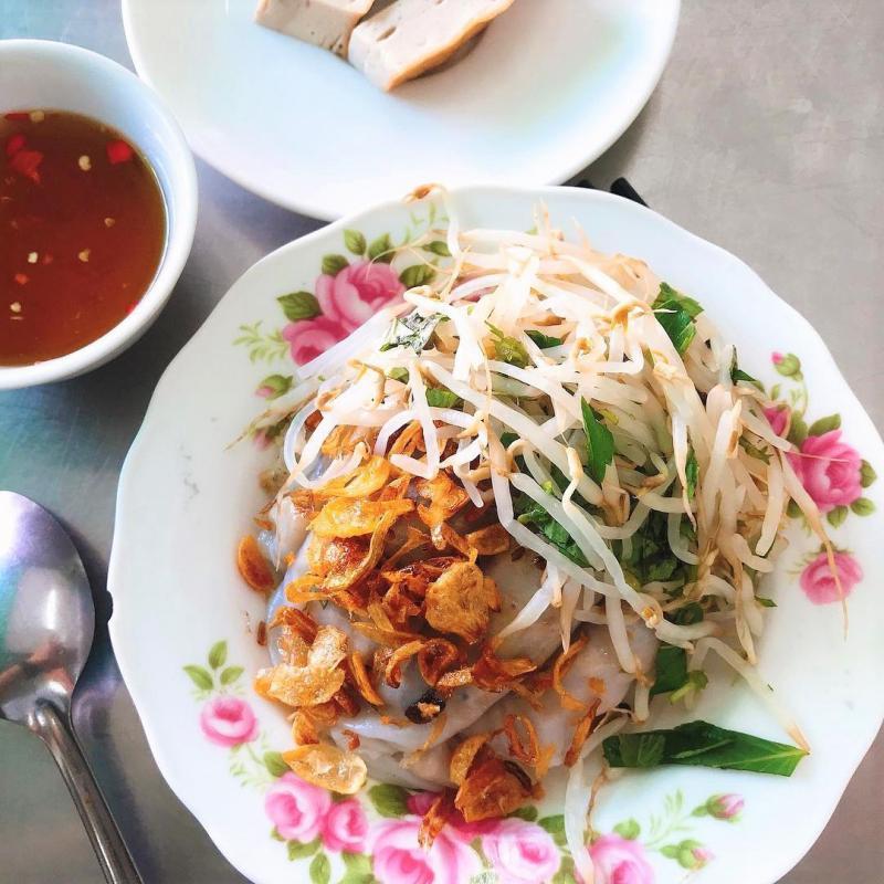 Top 8 quán bánh cuốn nổi tiếng nhất Quận 3, TP. HCM