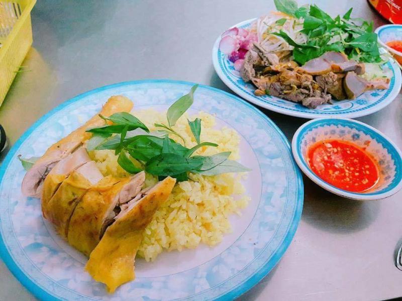 Top 7 Quán Cơm Gà Nổi Tiếng và Được Yêu Thích Nhất tại TP. Quy Nhơn, Bình Định