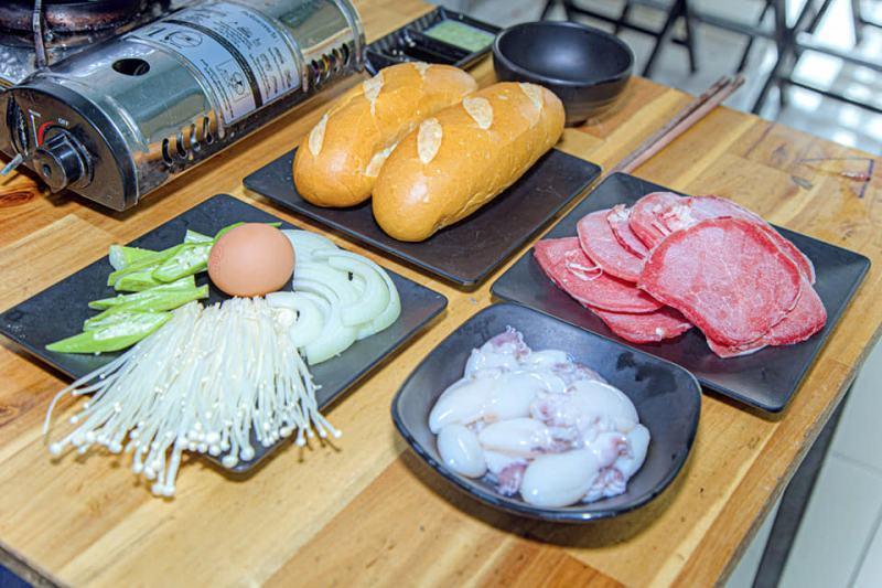 Khám phá 8 địa điểm tuyệt vời để thưởng thức bò hàu sốt ngon nhất Bình Dương
