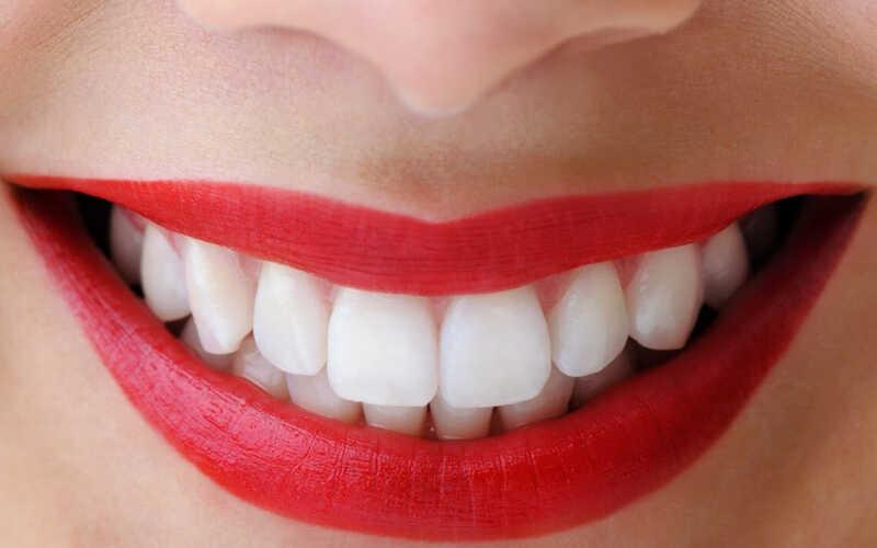 Thoát khỏi lo ngại răng ố vàng với 7 loại kem đánh răng dưới đây