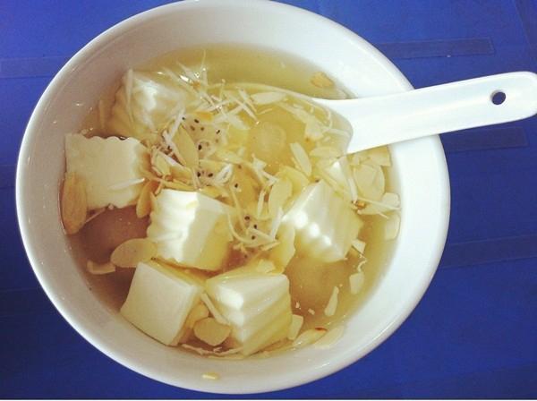 Top 10 món chè đặc sắc không thể bỏ lỡ tại Hà Nội
