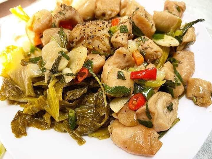 Top 10 địa chỉ bán lòng xào dưa ngon nhất Hà Nội