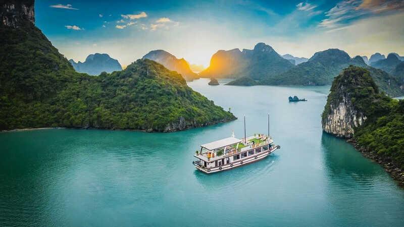 Khám phá 10 địa điểm du lịch nổi bật và hấp dẫn tại Cát Bà, Hải Phòng